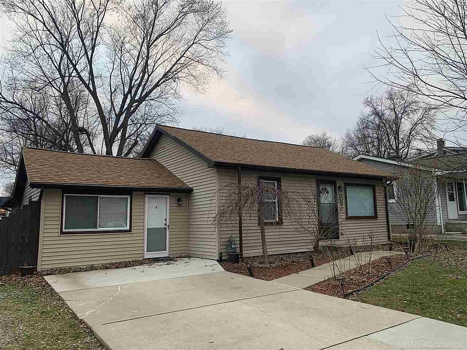 1st image of 50789 Holt Ave