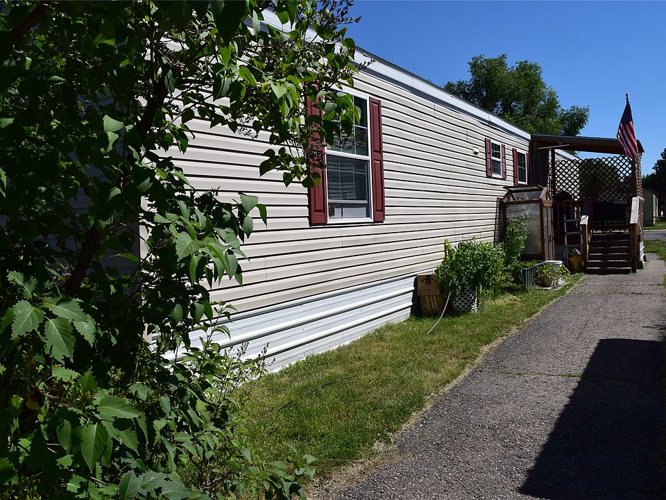 1st image of 202 N Travois