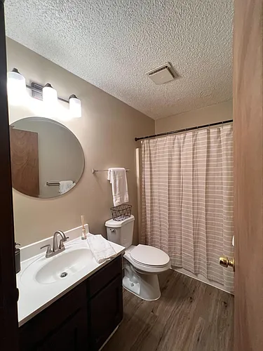 6816 W Par Ln #4 Photo 1