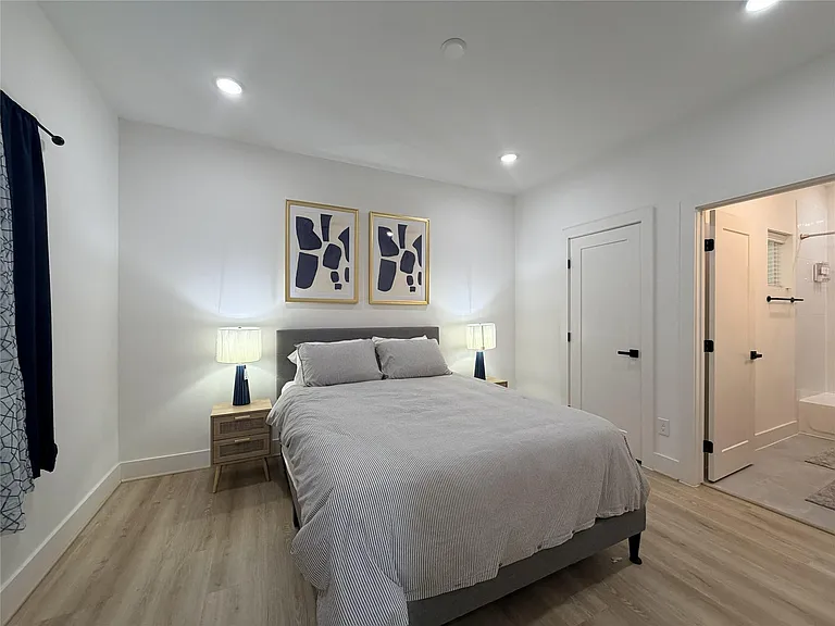 2706 Cochran St — Photo 31