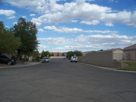 3rd image of 1088 Ashwood Bay Ave