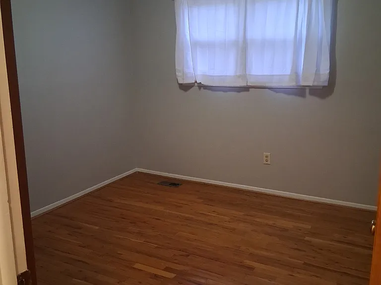 14252 Kingswood St — Photo 10