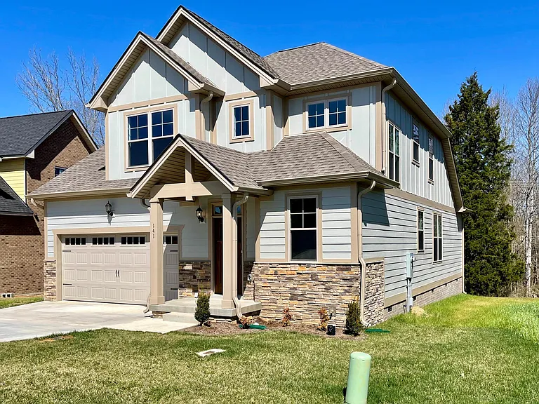 141 Cottage Ln — Photo 2