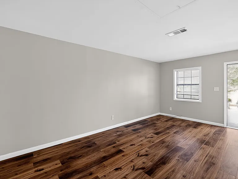 3681 Lynn Dr — Photo 13