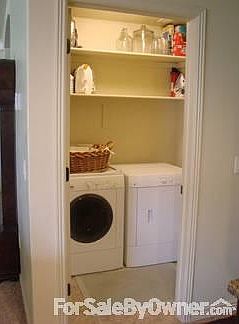Kitchet with walk in Pantry
						:
						Extra shelves added to maximize walk in pantry. Comfortable Kitchen space
