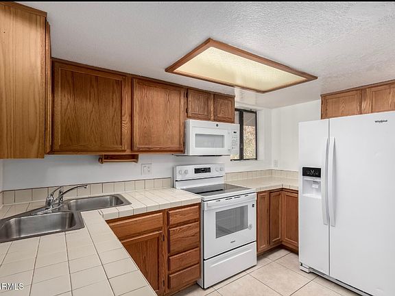 4th image of 16402 N 31st St Unit 237