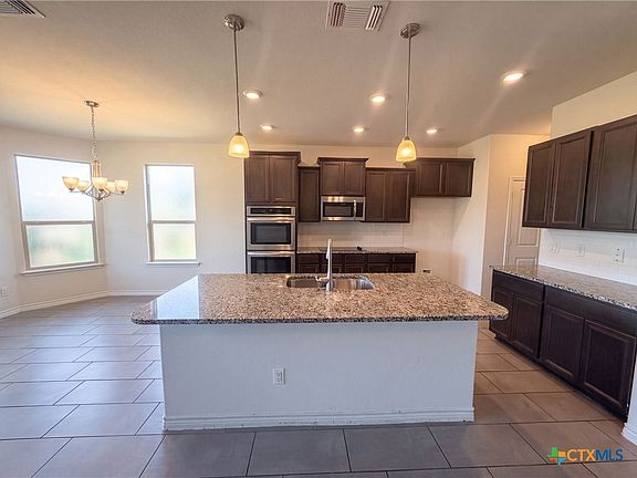 2nd image of 5614 Fenton Ln