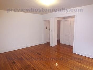 2nd image of 88 Washington St #Gc11