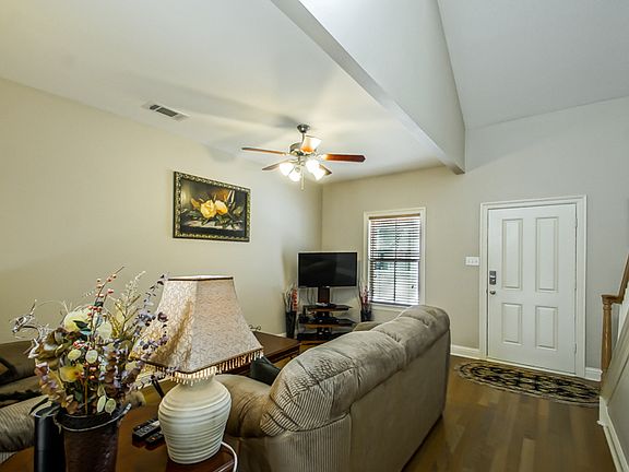 5th image of 12165 Village Dr