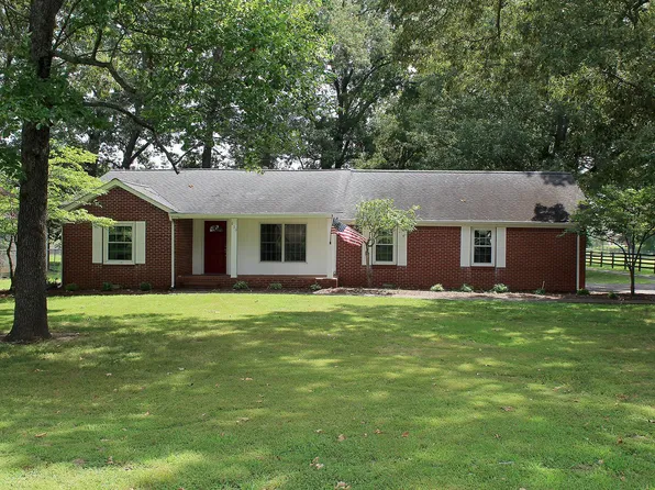 650 Robertson Rd S, Murray, KY 42071