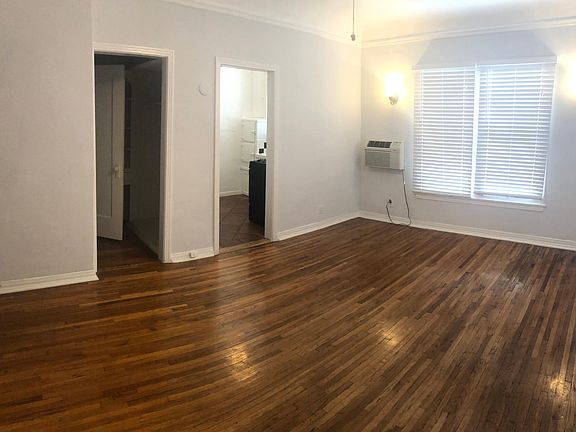 4th image of 660 S Cloverdale Ave APT 102