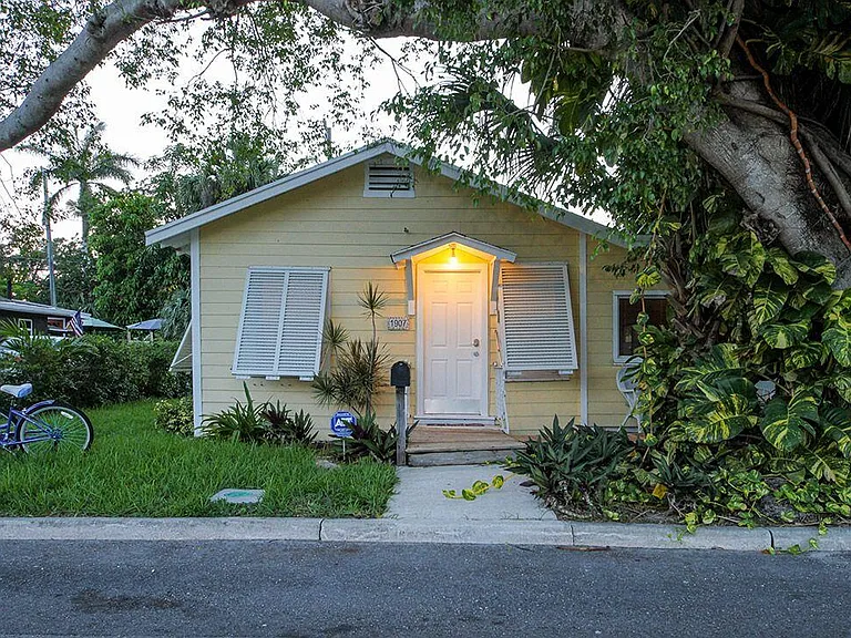 1907 Parker Ave — Photo 3