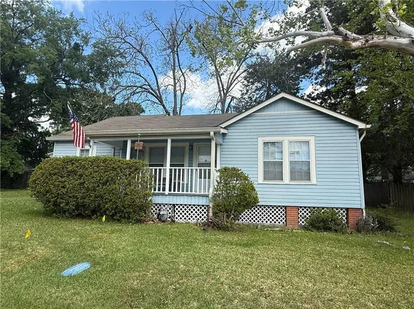 514 Corrine St, Pineville, LA 71360