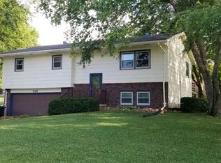 515 Alden Dr, Auburn, NE 68305