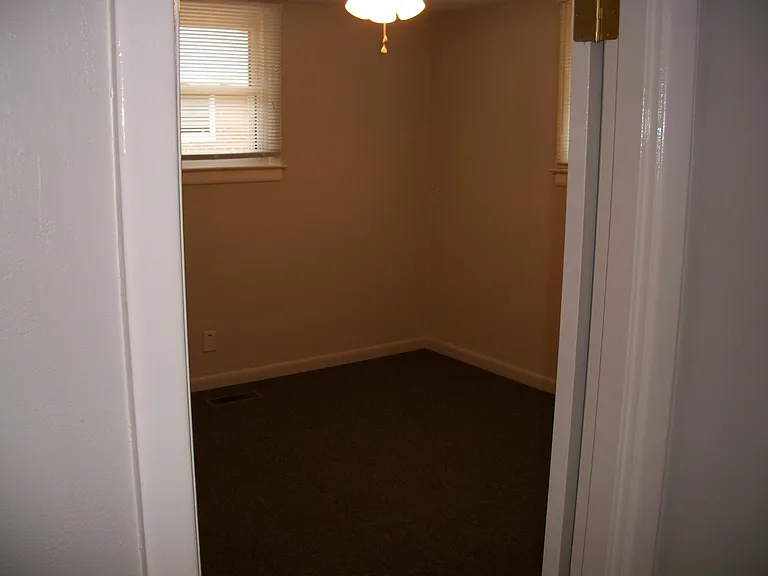 410 Lloyd St — Photo 8