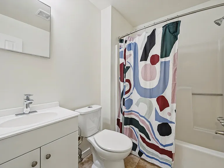 1605-1607 Monteiro Ave #1605 — Photo 7