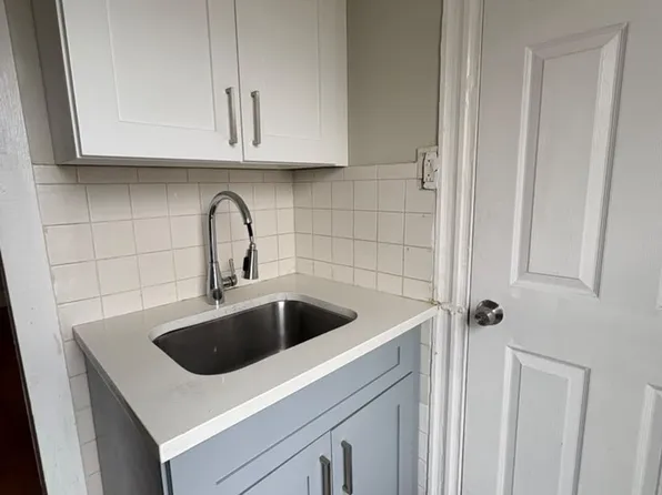 633 S 19th St Floor 1, Newark, NJ 07103