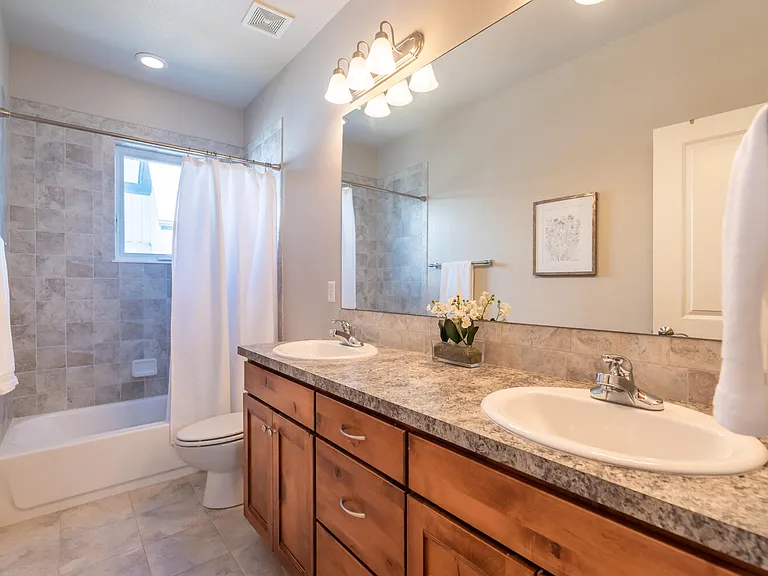 1362 Golden Eagle Way — Photo 20