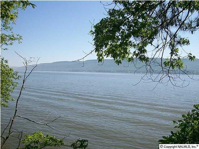 1st image of 2059 Lookout Mountain Dr