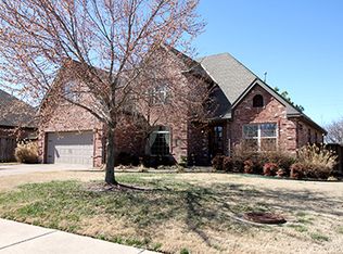 1603 NE Rock St, Bentonville, AR 72712