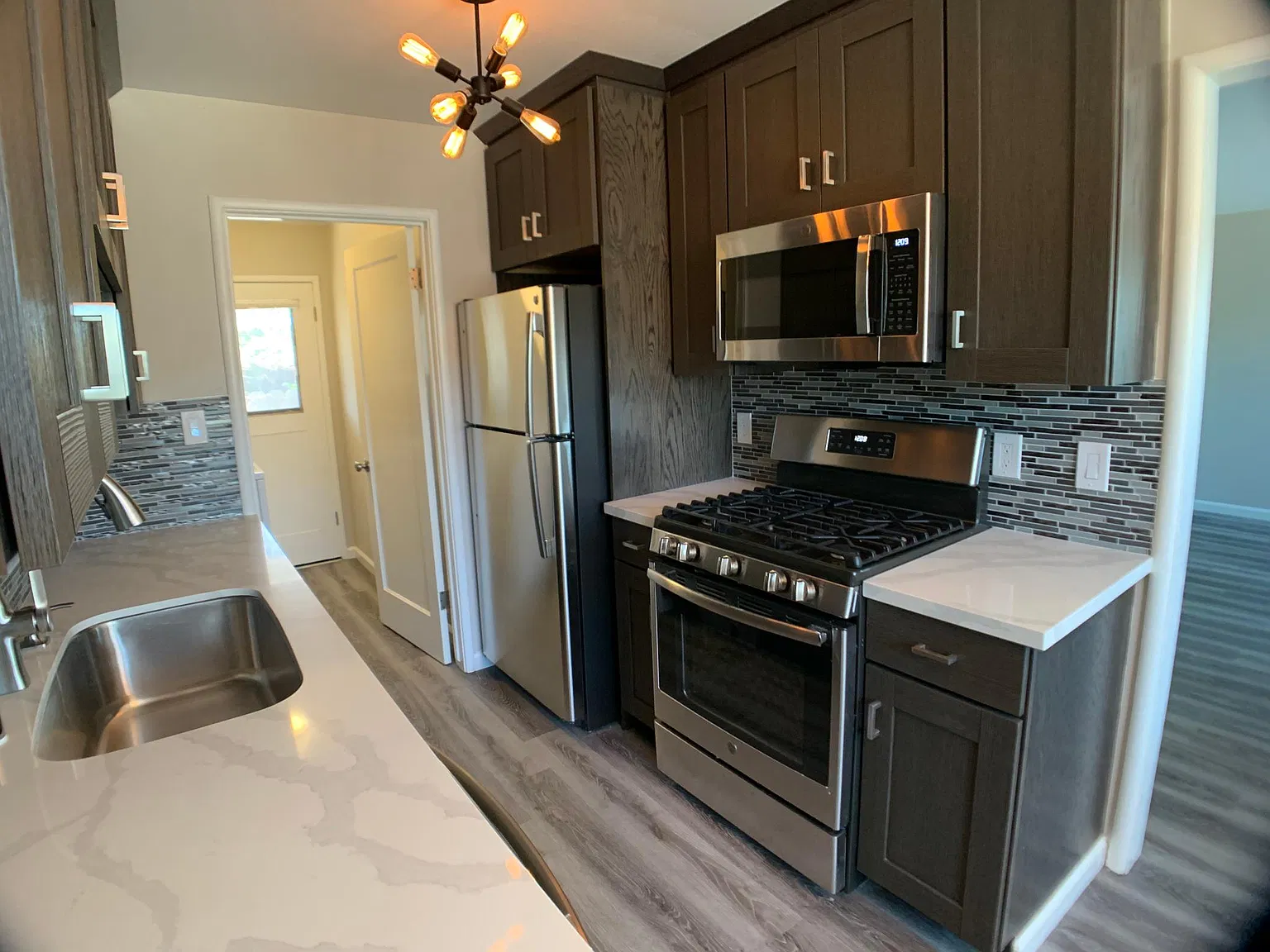 1 bed, 575 sqft, $2,250 — Photo 2