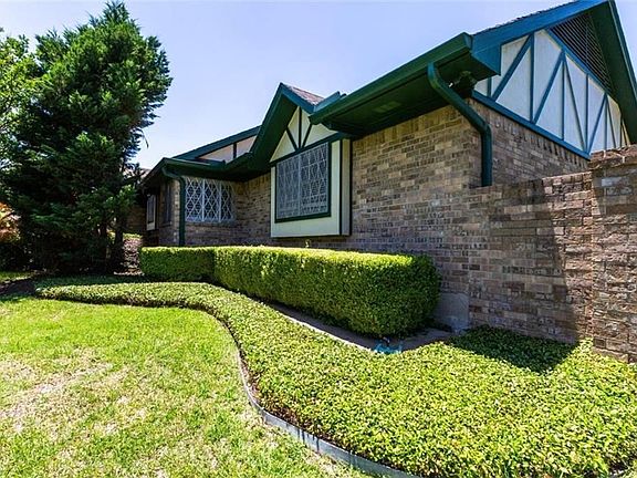 3rd image of 3001 Marilee Dr