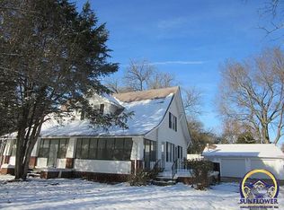 4910 SE 4th Ter, Tecumseh, KS 66542