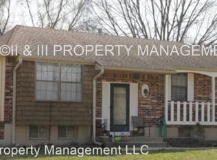 15921 W 129th St, Olathe, KS 66062