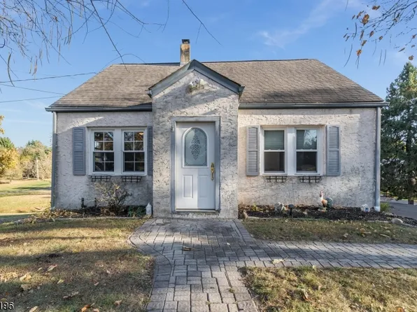 16 Plennert Rd, Raritan Twp., NJ 08822