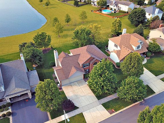 4th image of 24527 W Brooklands Ln