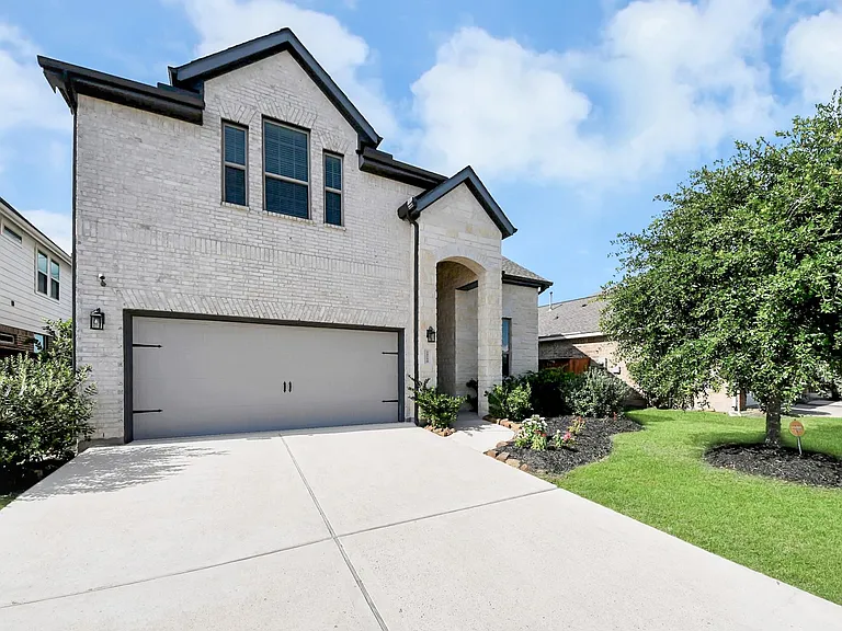 24754 Levante Dr — Photo 4