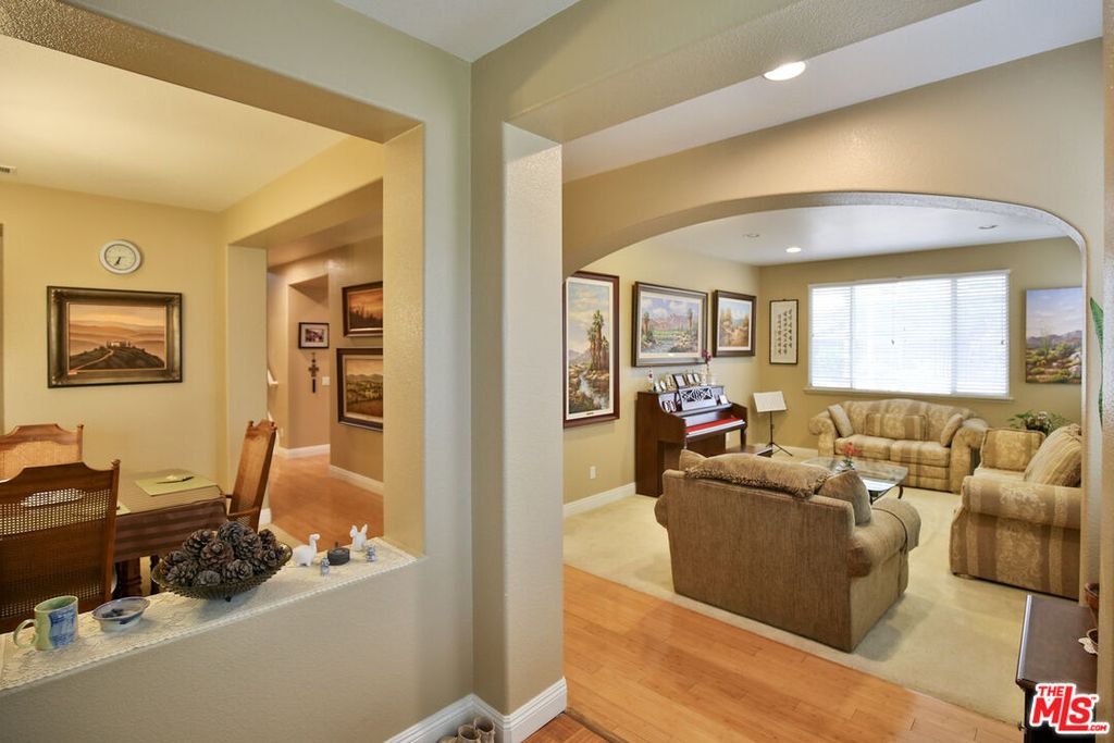 27761 Crestknoll Ct, Murrieta, CA - More