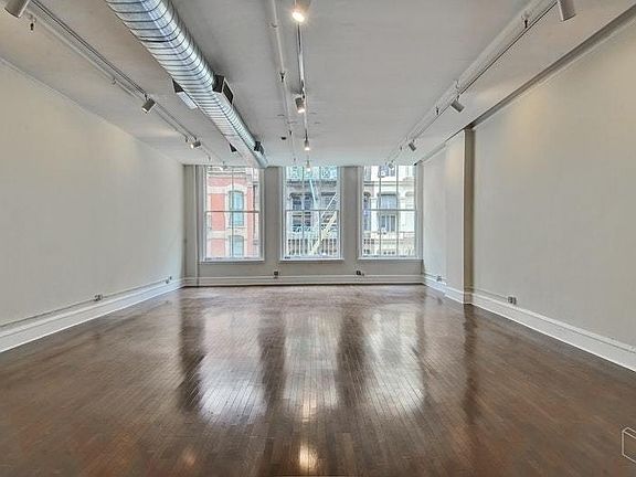 4th image of 67 Greene St APT 3