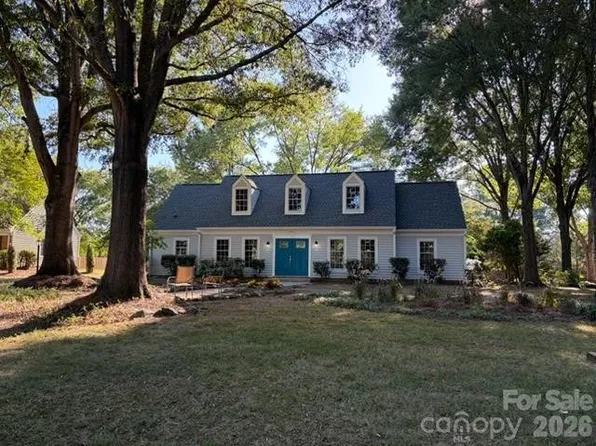 2041 Glouchester Cres, Charlotte, NC 28226