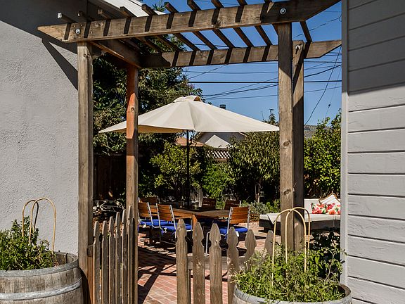 4th image of 1617 Noe Ave