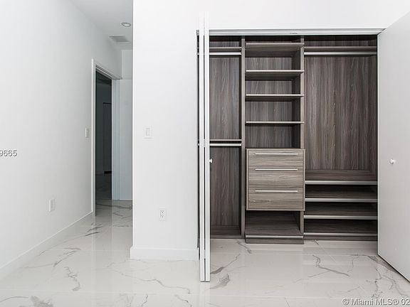 5th image of 1300 S Miami Ave #Ph4901