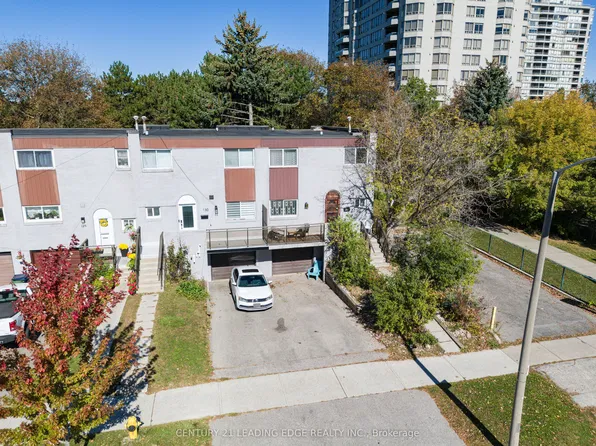 132 Bonis Ave, Toronto, ON M1T 2V2