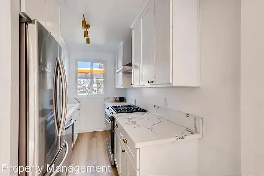 3824 Overland Ave — Photo 4