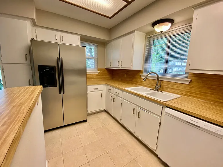 7219 Scenic Brook Dr — Photo 14