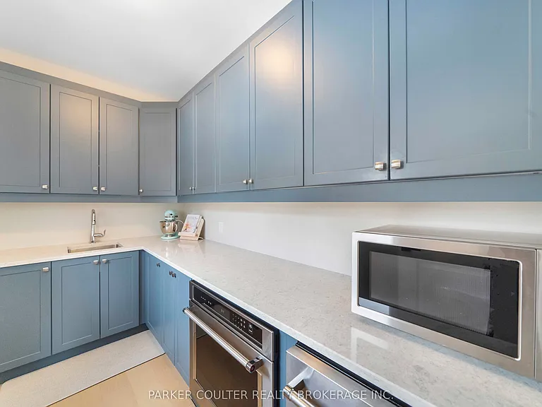 70 Georgian Grande Dr — Photo 13
