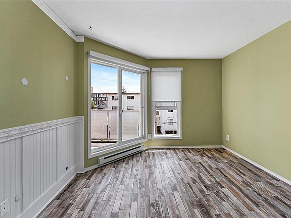 4th image of 2529 Wark St #409