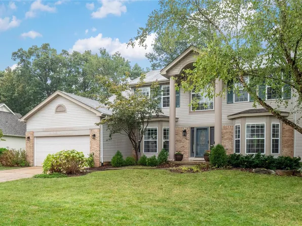 1555 Prospect Lakes Dr, Wentzville, MO 63385