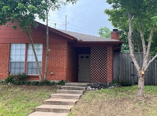 2104 Valleywood Dr, Arlington, TX 76013