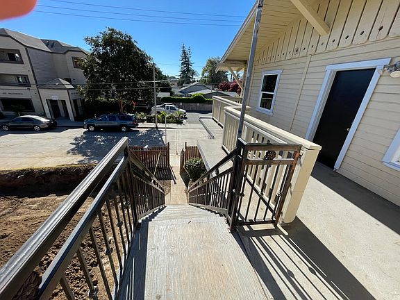 2nd image of 1019 Riverine Ave