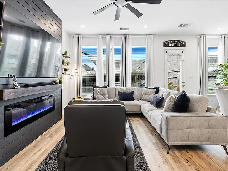 641 Royal Arch Dr — Photo 10