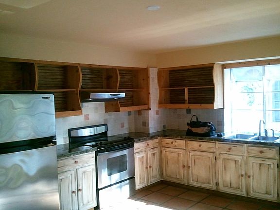 3rd image of 607 S Glen Ave Unit C
