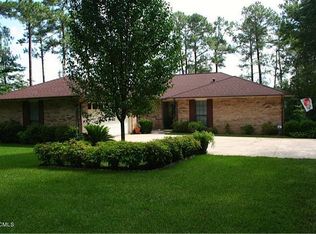 16412 Lake Dr, Vancleave, MS 39565