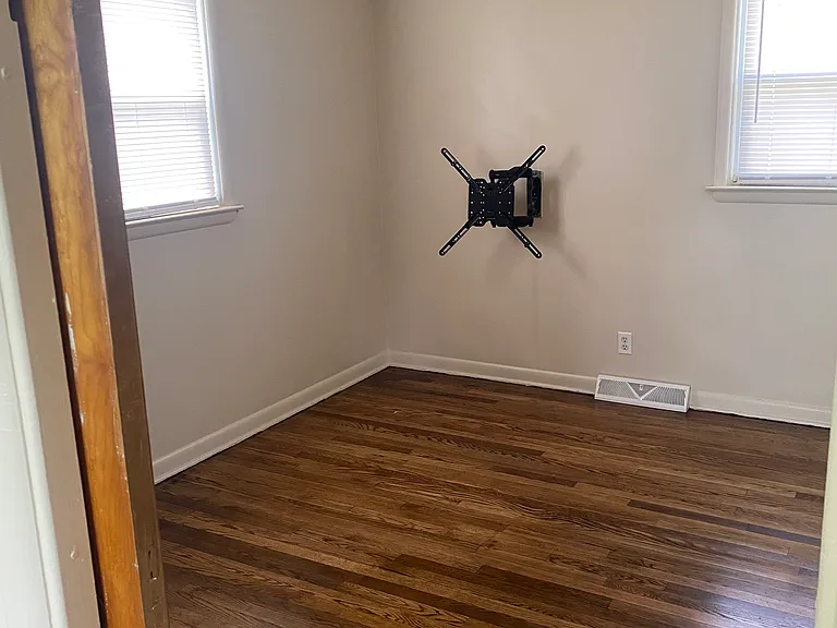 591 Irey Ave — Photo 5