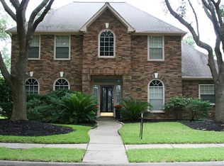 6107 Hansford Ln, Sugar Land, TX 77479