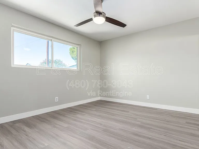 1332 N 71st St — Photo 18